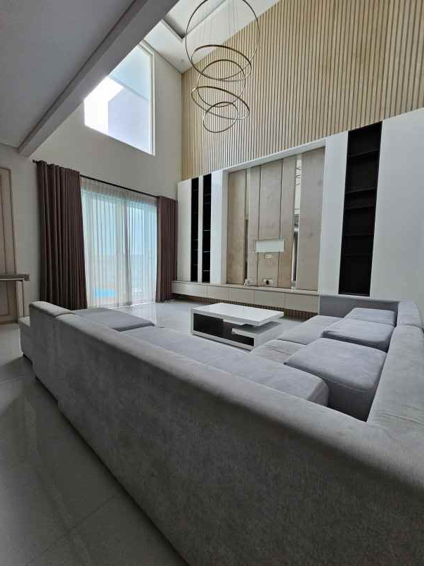 disewakan rumah jalan somerset citraland