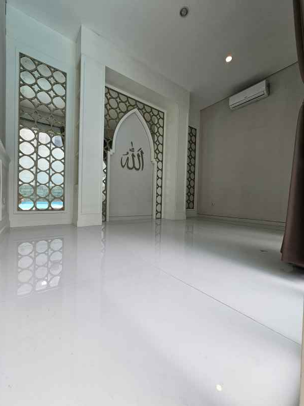 disewakan rumah jalan somerset citraland