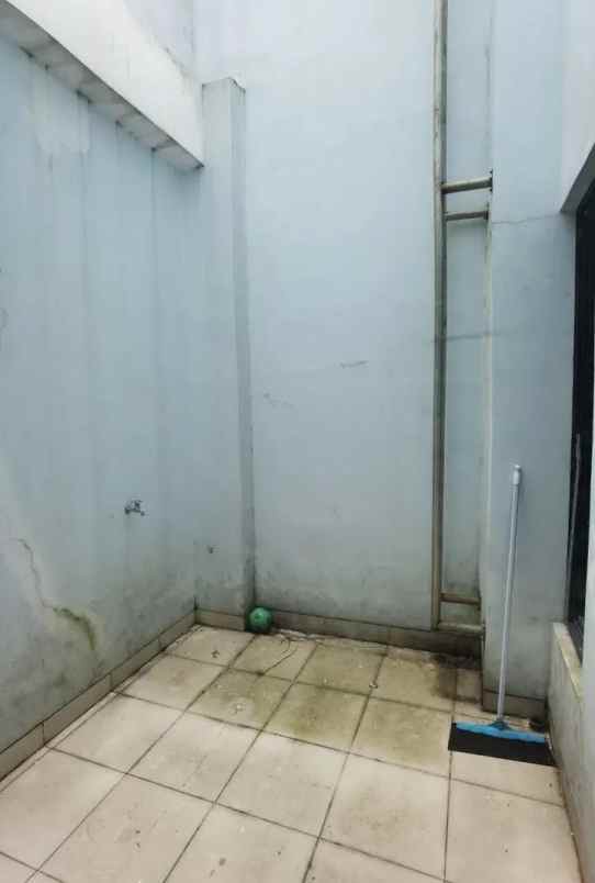 disewakan rumah lavon lavisa