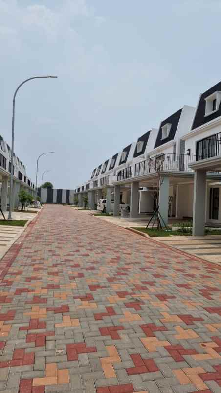 disewakan rumah maison de wisteria metland