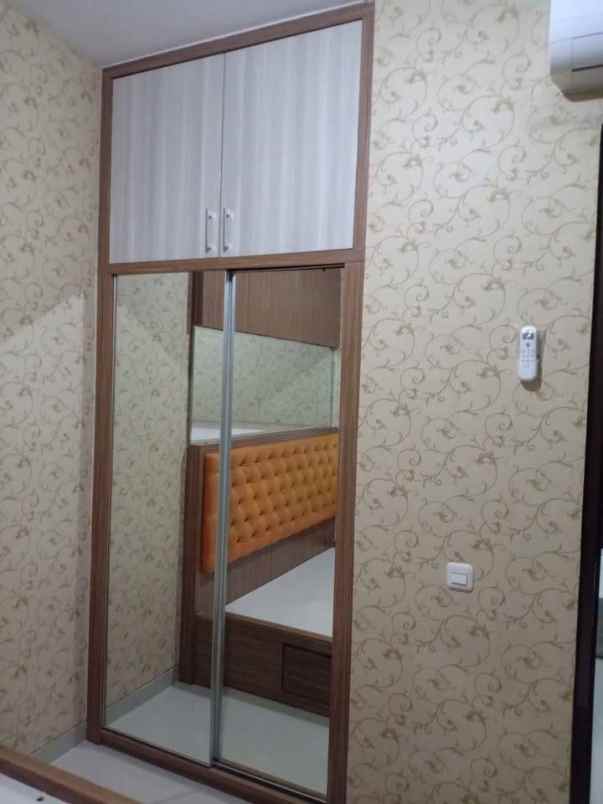 disewakan rumah pantai mentari