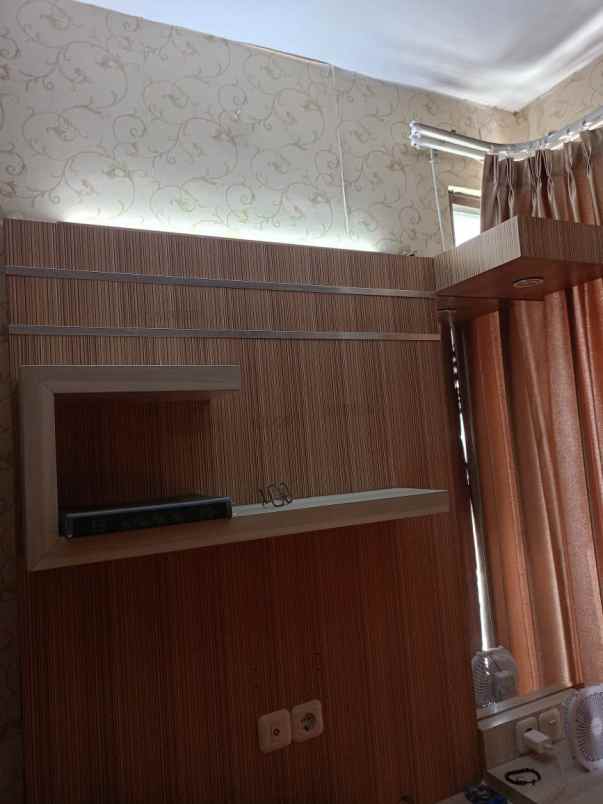 disewakan rumah pantai mentari