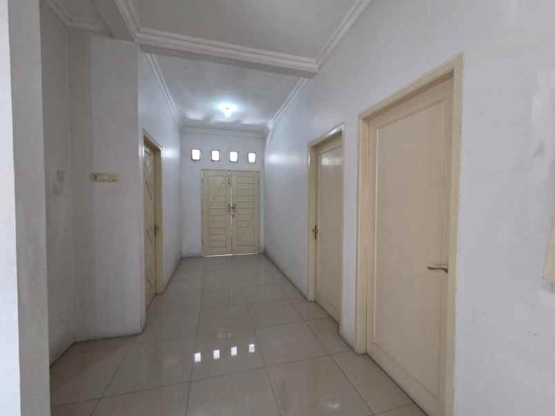 disewakan rumah pantai mentari jl abdul