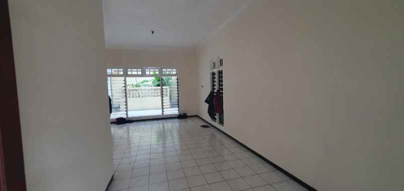 disewakan rumah rungkut mapan