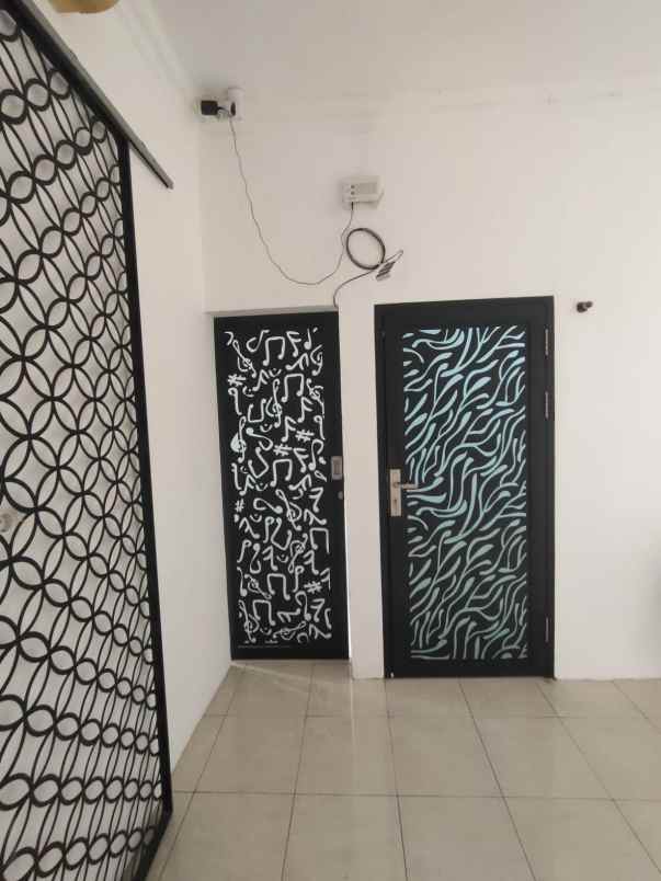 disewakan rumah wiguna gununganyar