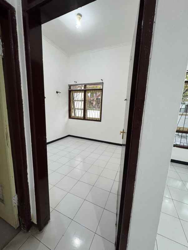 disewakan rumah wiguna gununganyar