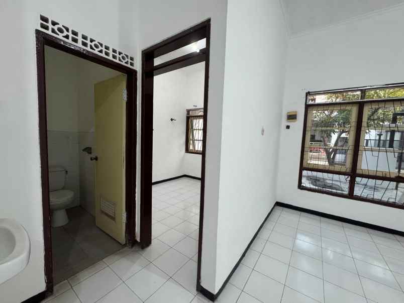 disewakan rumah wiguna gununganyar