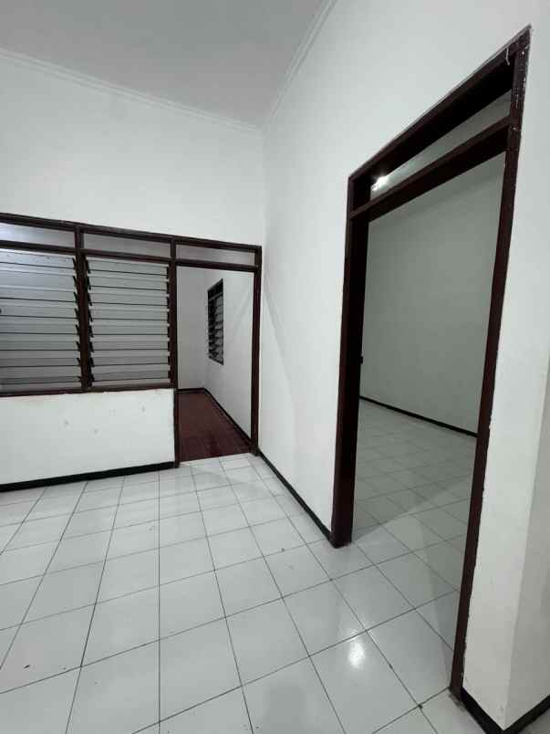 disewakan rumah wiguna gununganyar