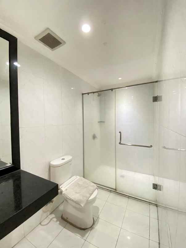 gedung hotel aktif bungur gunung sahari jakarta pusat