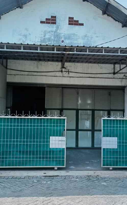 gudang kedinding row jalan 10 meter min 2 thn