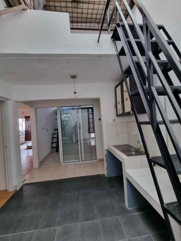 jarang ada rumah graha raya bintaro dibawah 1m