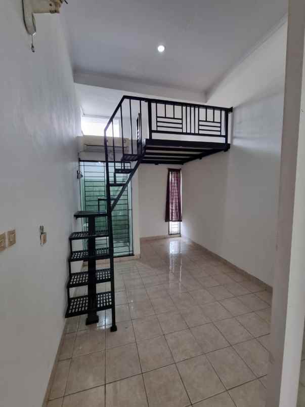 jarang ada rumah graha raya bintaro dibawah 1m