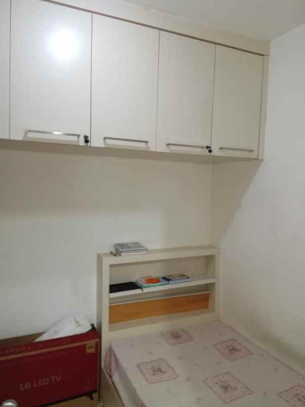 jual apartemen green pluit jak ut