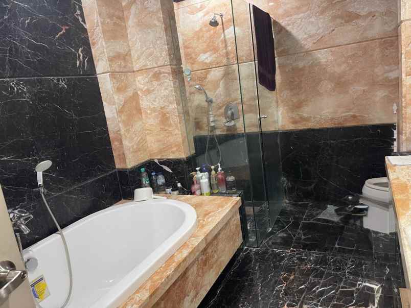 jual apartemen regatta private lift sea view 3br