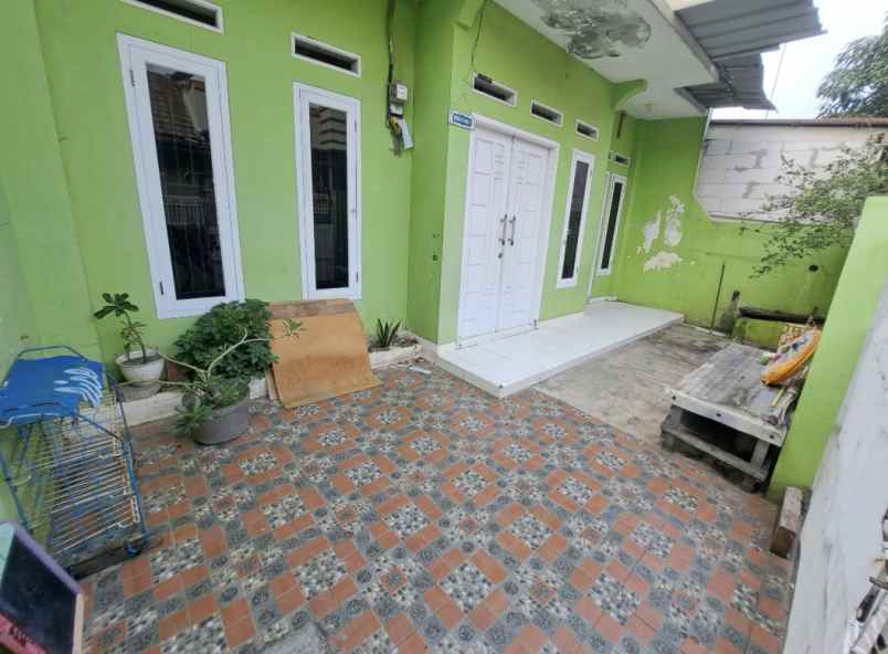 jual rumah 2 lantai di perum gsi 290jt nego
