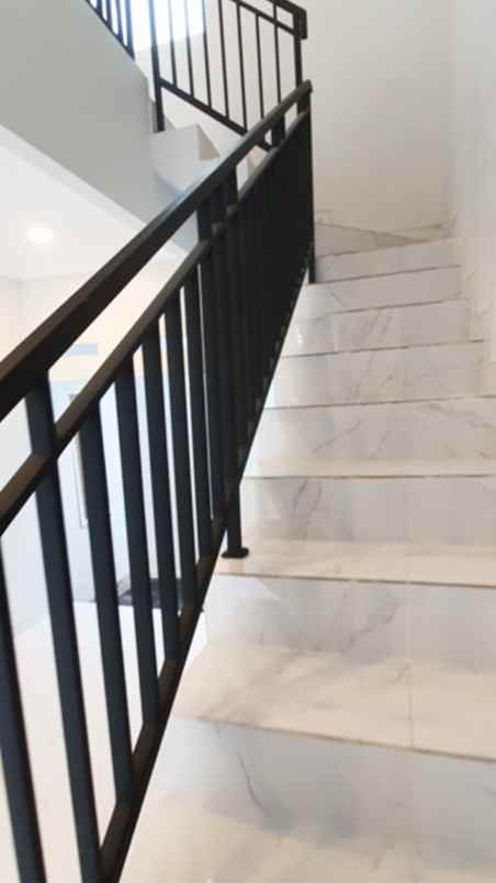 jual rumah baru minimalis siap huni di kreo selatan