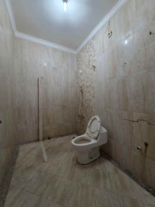 jual rumah baru renovasi di tebet jakarta selatan