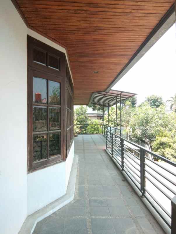 jual rumah hook dikomplek kavling dki pondok kelapa