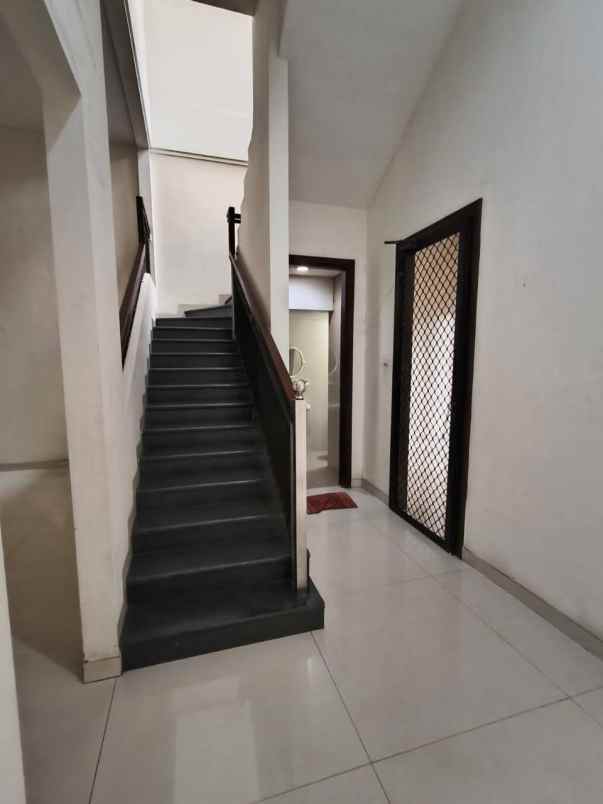 jual rumah jl dharmahusada mas surabaya