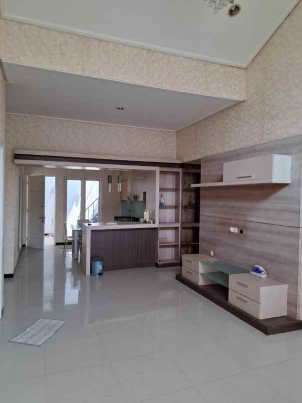 jual rumah pantai mentari strategis minimalis
