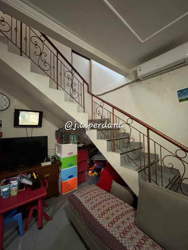jual rumah strategis cikutra cibeunying kidul cicadas