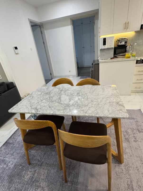 la viz lantai rendah view city full interior furnish