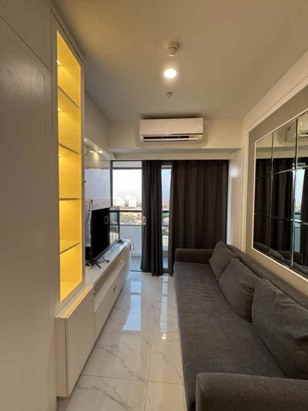 la viz lantai rendah view city full interior furnish