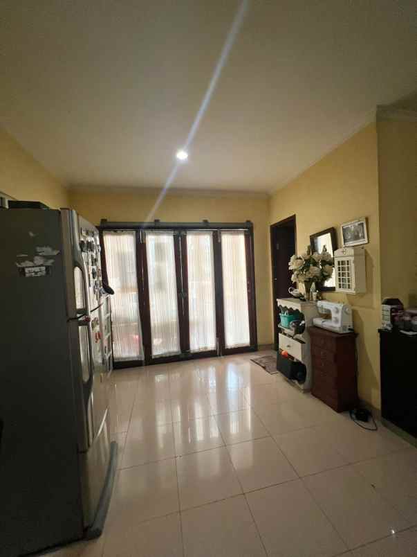 minimalis cantik bebas banjir di kapin jatibening