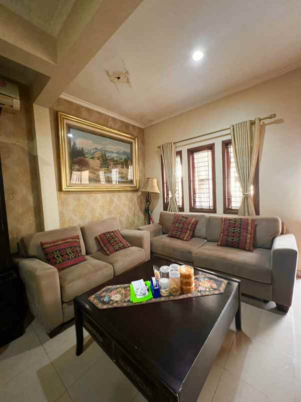 minimalis cantik bebas banjir di kapin jatibening