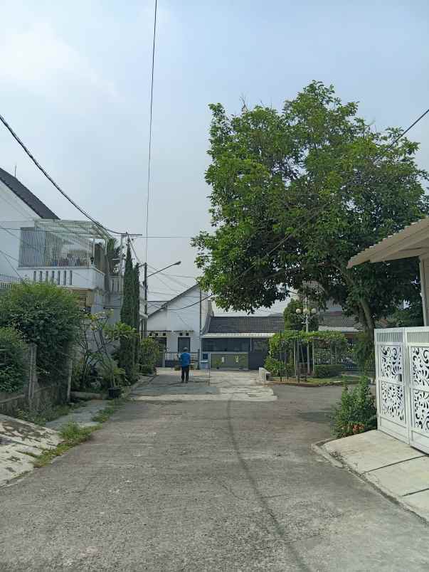 nego keras rumah siap huni lokasi bagus di cipageran
