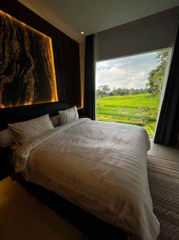 rice field view villa near ubud