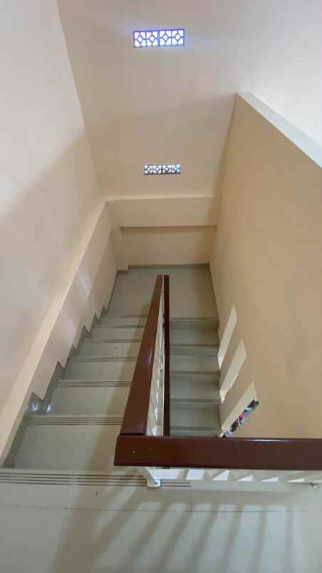ruko 2 lantai dalung for rent