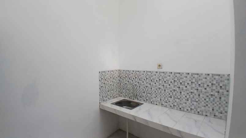 ruko 2 lantai lokasi di purwantoro kota malang