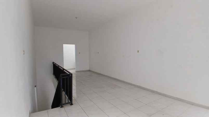 ruko 2 lantai lokasi di purwantoro kota malang