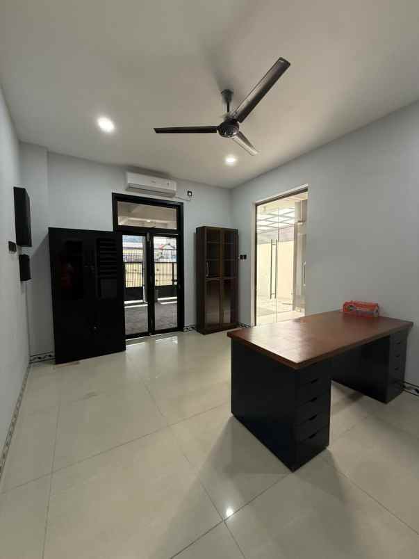 ruko 3 lantai ngagel surabaya row jalan 20 meter