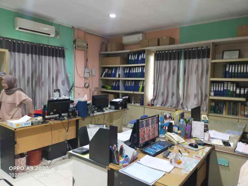 ruko gudang kantor taman royal 1