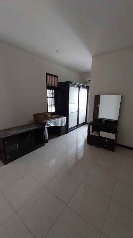 rumah 1 lantai lebar 9 siap huni darmo satelit