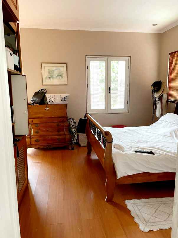 rumah bagus siap huni di taman provence bsd tangsel