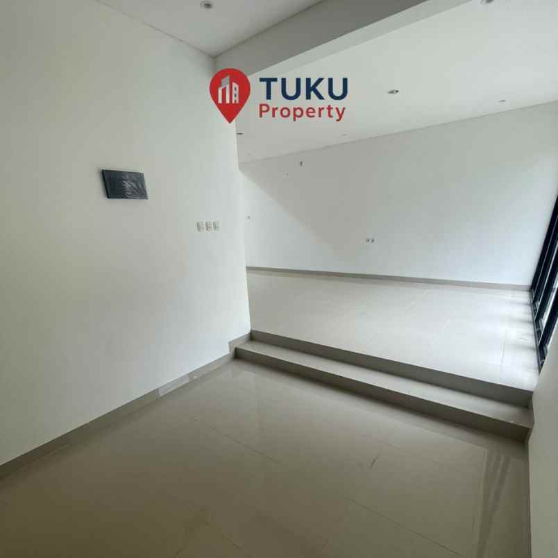 rumah bangunan baru di mertilang bintaro 9