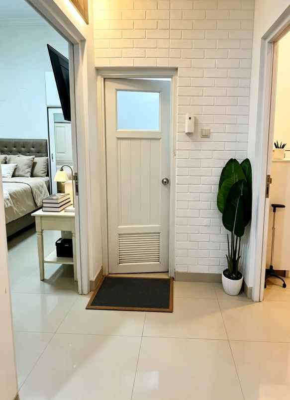 rumah baru 2 lantai siap huni di penggilingan