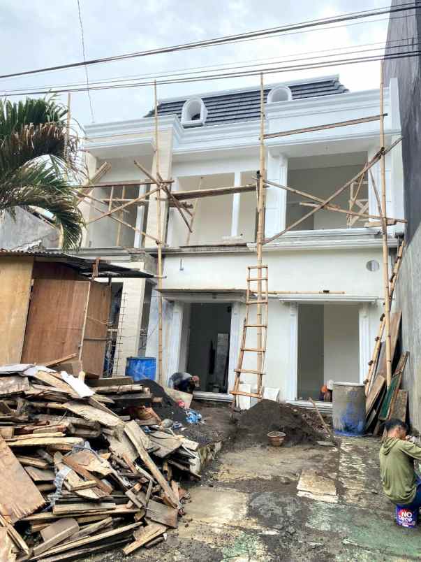 rumah baru american clasic lokasi sengkaling