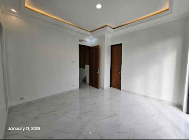 rumah baru american classic di cinere depok