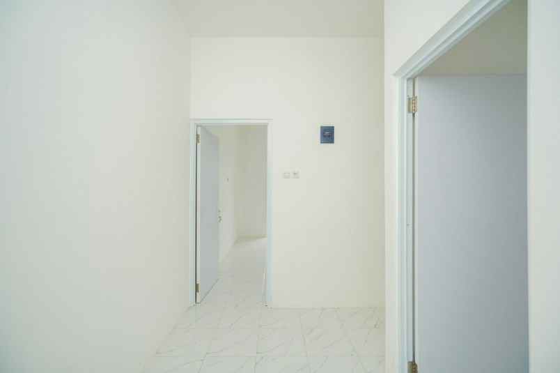 rumah baru dalam komplek di rawalumbu bekasi kota