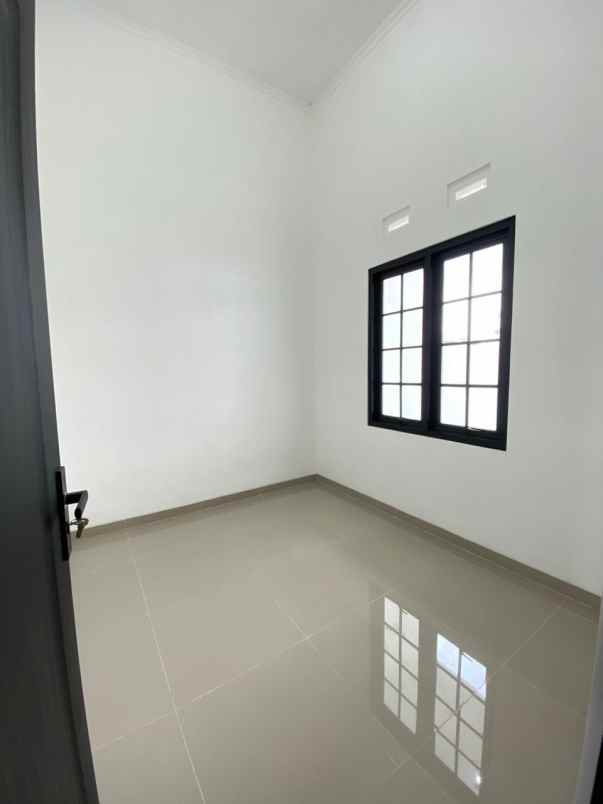 rumah baru minimalis lokasi kavling istana bandara