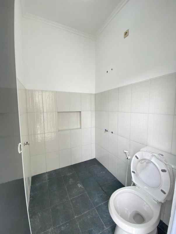 rumah baru minimalis lokasi kavling istana bandara