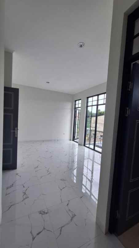 rumah baru siap huni area turangga buah batu bandung