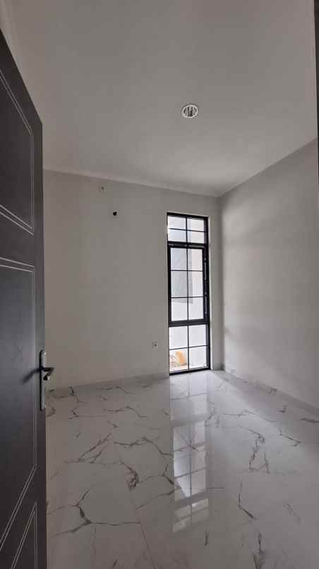 rumah baru siap huni area turangga buah batu bandung