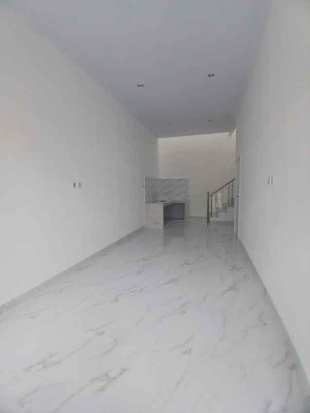 rumah baru siap huni di harapan indah 1 bekasi