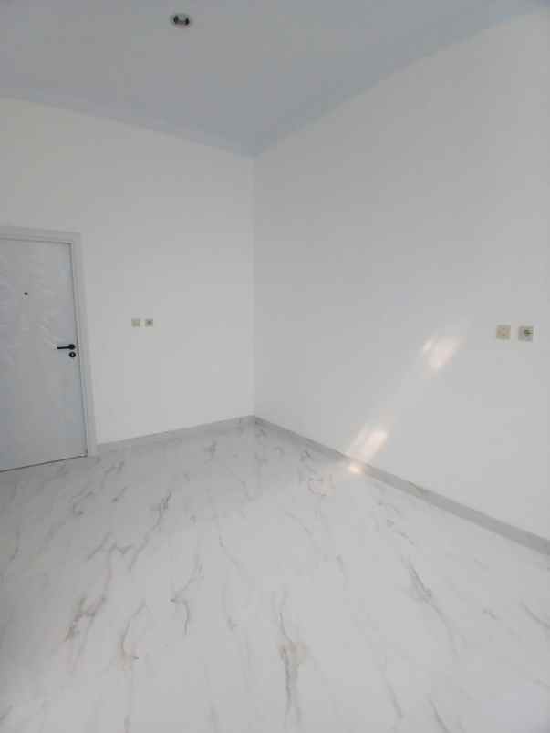 rumah baru siap huni di harapan indah 1 bekasi