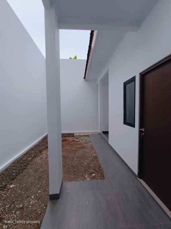 rumah baru siap huni di kembangan meruya jakbar